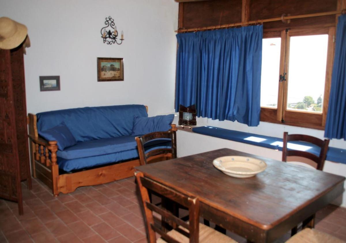 Case Al Mare - Terrazzi Panoramici E Ampio Giardino Santa Marina Salina Extérieur photo