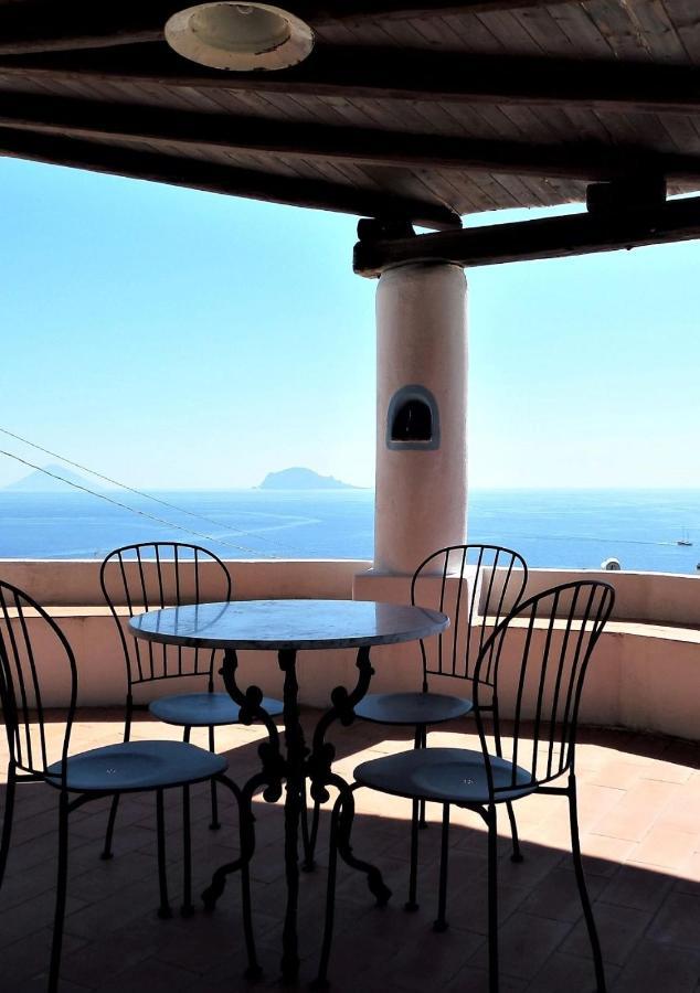 Case Al Mare - Terrazzi Panoramici E Ampio Giardino Santa Marina Salina Extérieur photo