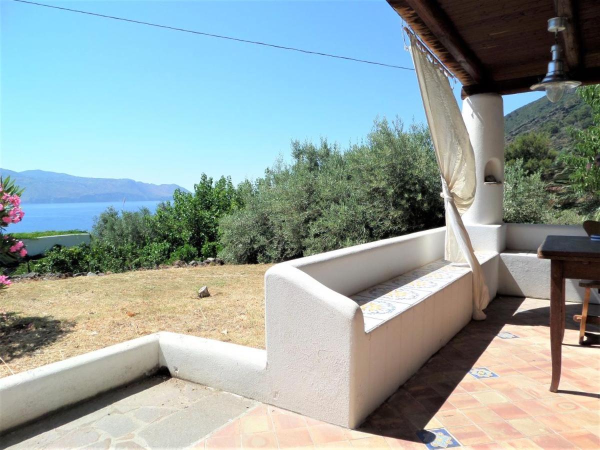 Case Al Mare - Terrazzi Panoramici E Ampio Giardino Santa Marina Salina Extérieur photo