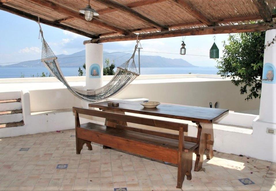 Case Al Mare - Terrazzi Panoramici E Ampio Giardino Santa Marina Salina Extérieur photo